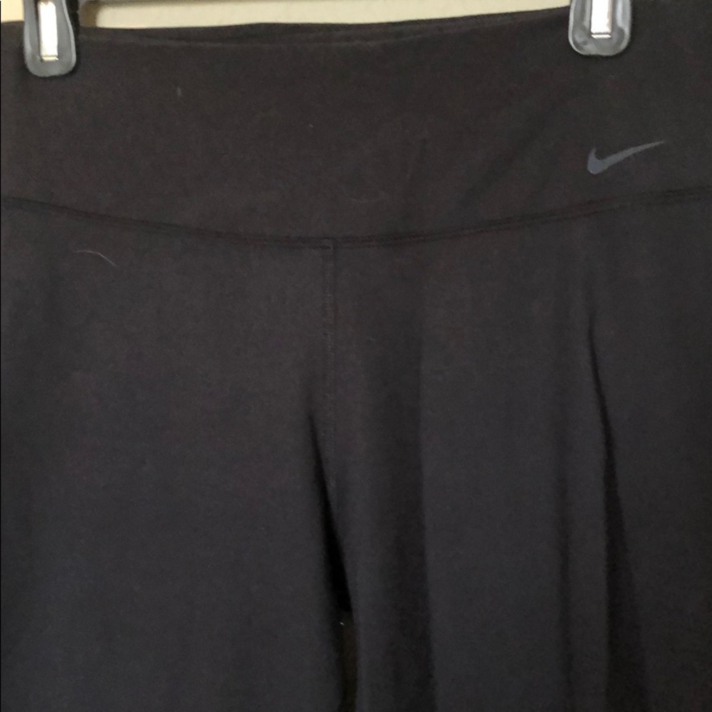 Nike cropped dri fit pants